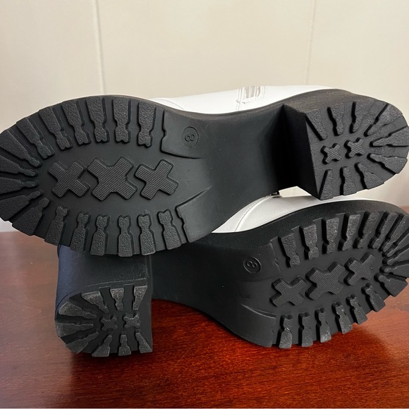 MIA Annamaria Womens Heeled combat style Boots white w/ black sole & trim NWOT - Picture 10 of 10